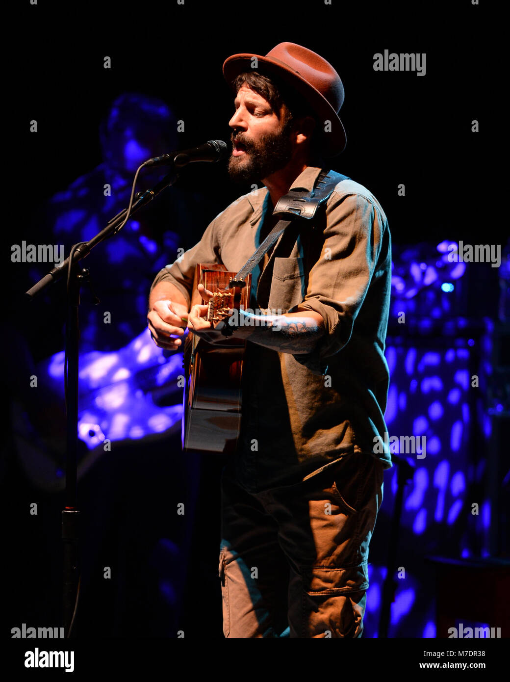 MIAMI BEACH, FL - Luglio 12: Ray LaMontagne esegue at Fillmore Miami Beach sulla luglio 12, 2014 a Miami Beach, in Florida. Persone: Ray LaMontagne Foto Stock