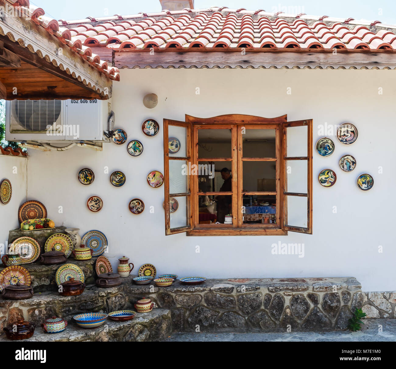 Ceramica. Vasi e piastre. La Bulgaria Foto Stock