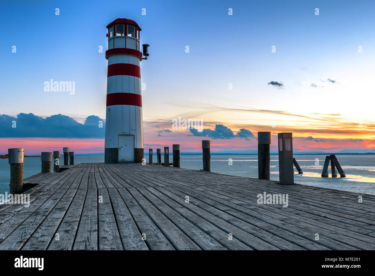 Faro di sera, Podersdorf am See Foto Stock