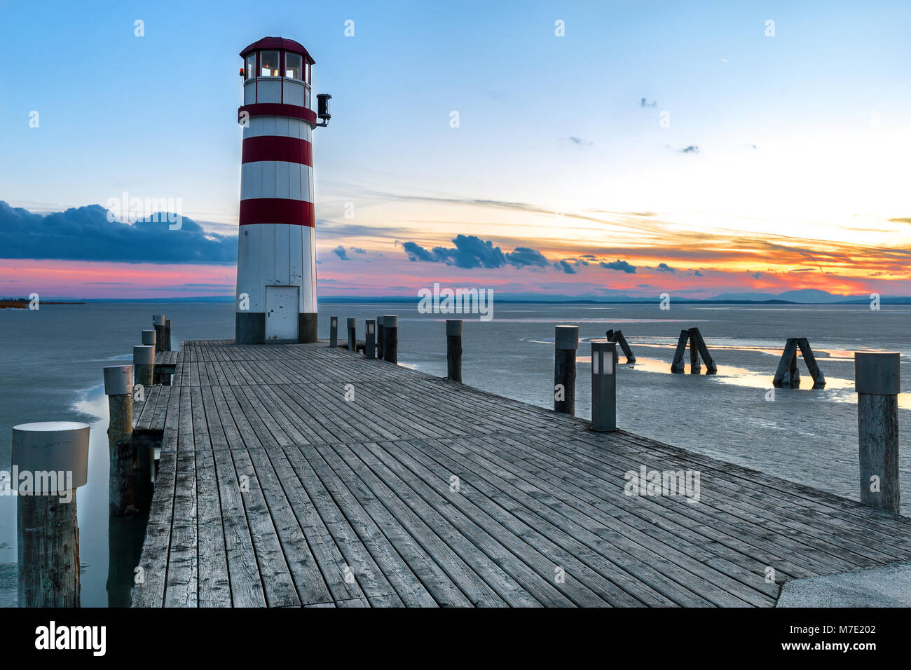 Faro di sera, Podersdorf am See Foto Stock