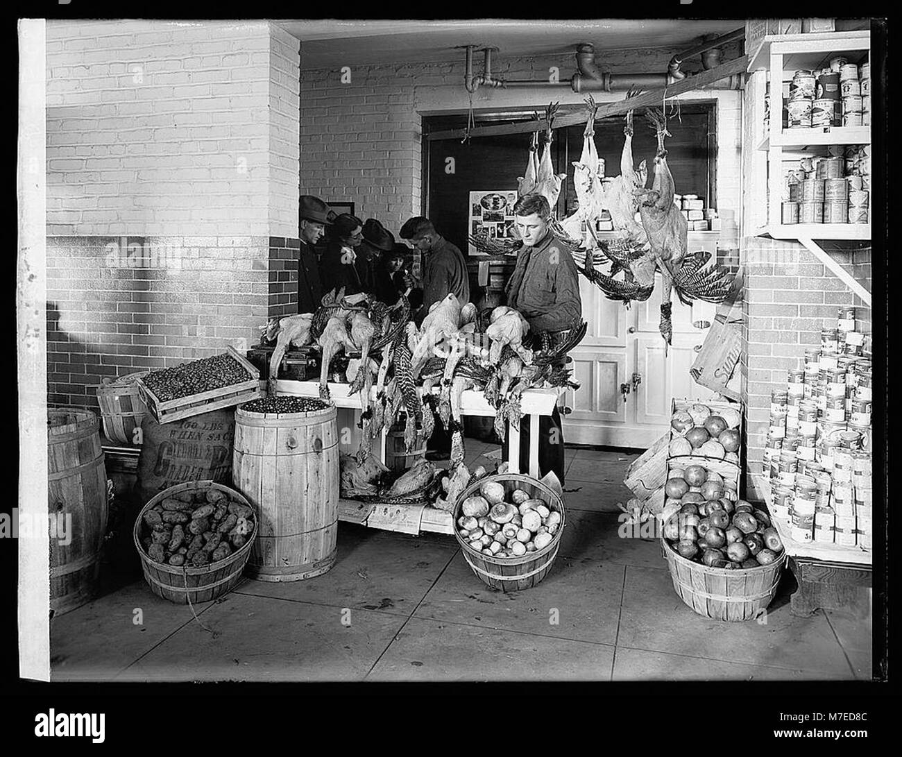 Una fotografia del Park View Citizens Association Store, che era un importante spazio per la comunità. L'immagine acquisisce la struttura e il ruolo del punto vendita nella vita locale. Foto Stock