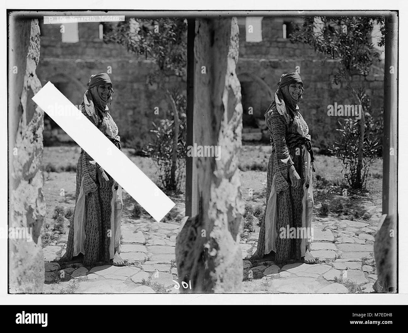 Tipi di contadini. Fanciulla di Nazareth. (Nel vecchio abito brocade) matpc LOC.05927 Foto Stock