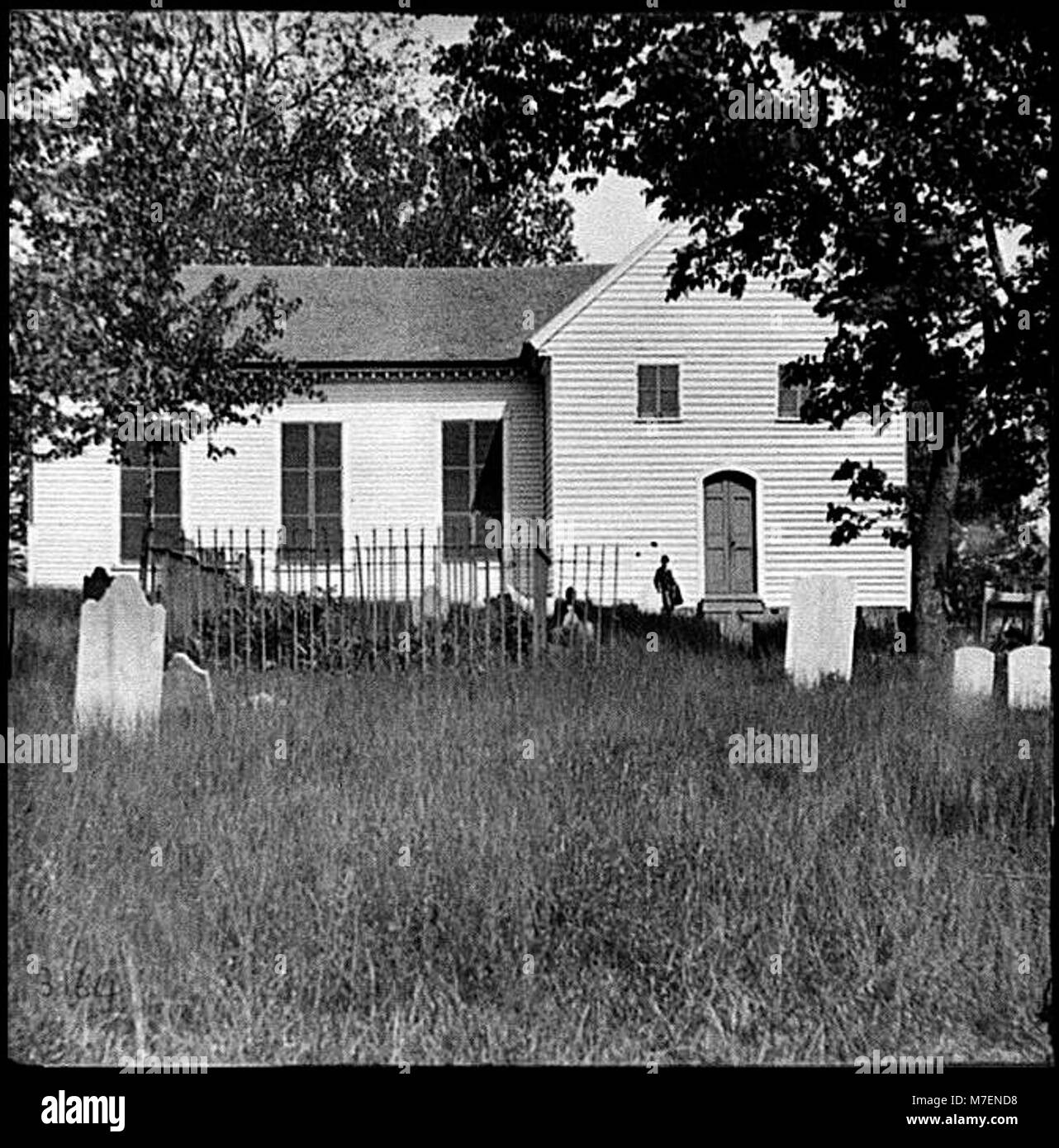 Una vista della chiesa di San Giovanni a Richmond, Virginia, dal cimitero, che offre uno sguardo sul significato architettonico e storico della chiesa nella regione. Foto Stock