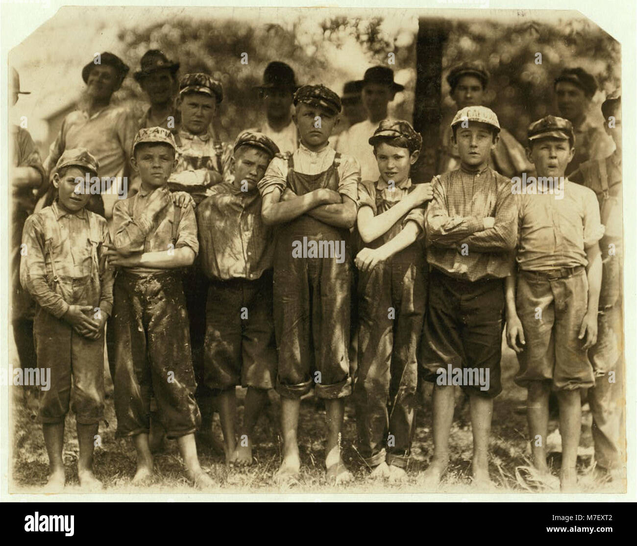 Alcuni dei ragazzi che lavorano in Belton Mfg. Co., Belton S.C. Due dei più giovani e J. Henderson, Kelly Street. Percy Morrison, Eugene Simper. LOC nclc.02609 Foto Stock