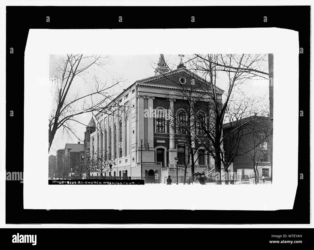 St. Aloysius Church a Washington, D.C., una chiesa storica nota per il suo ruolo nella comunità e il suo significato architettonico all'inizio del XX secolo. Foto Stock