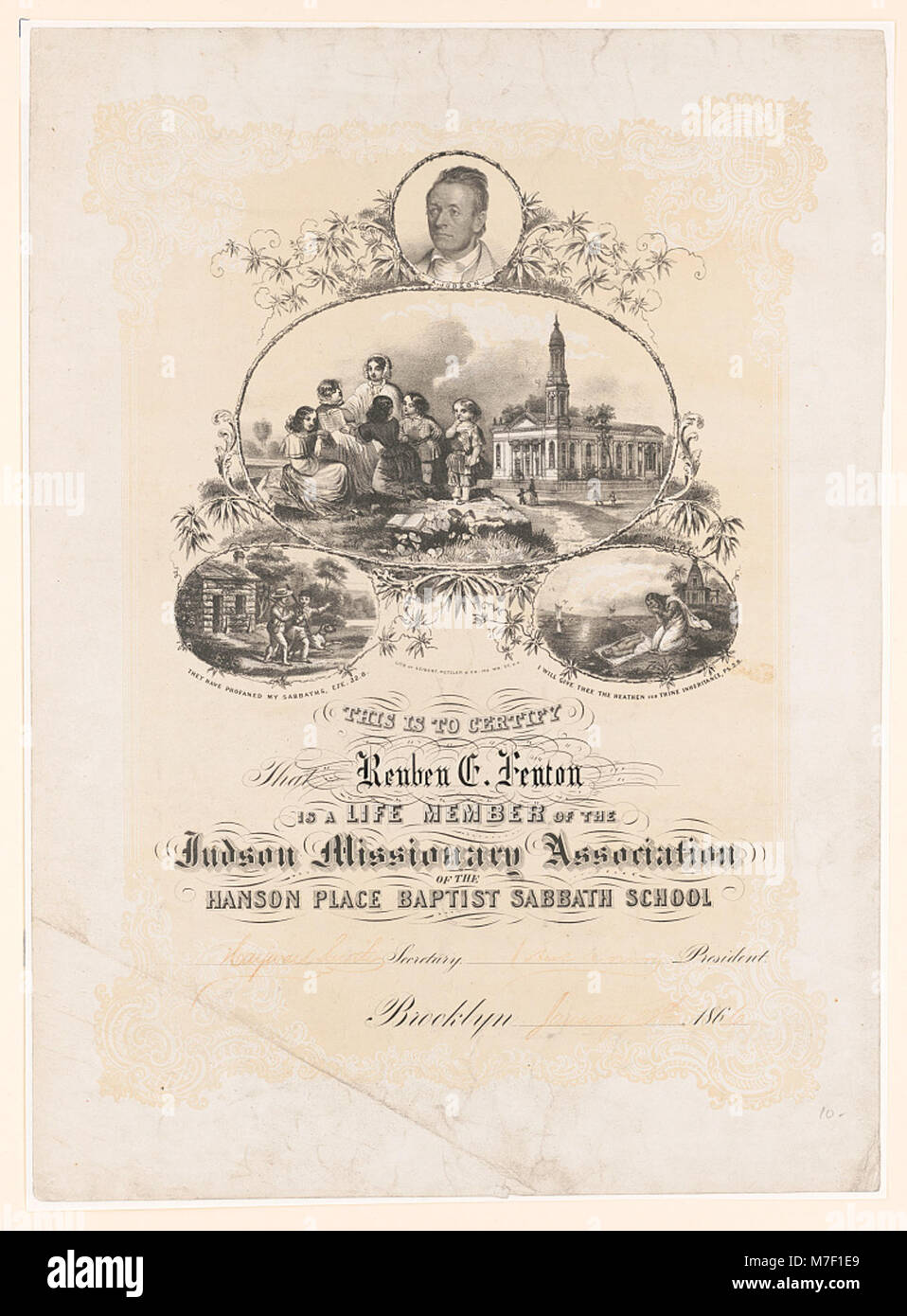 Questo documento certifica che Reuben E. Fenton è membro a vita dell'Associazione Missionaria Judson, parte della Hanson Place Baptist Sabbath School, riconoscendo il suo impegno per l'organizzazione e la sua missione. Foto Stock