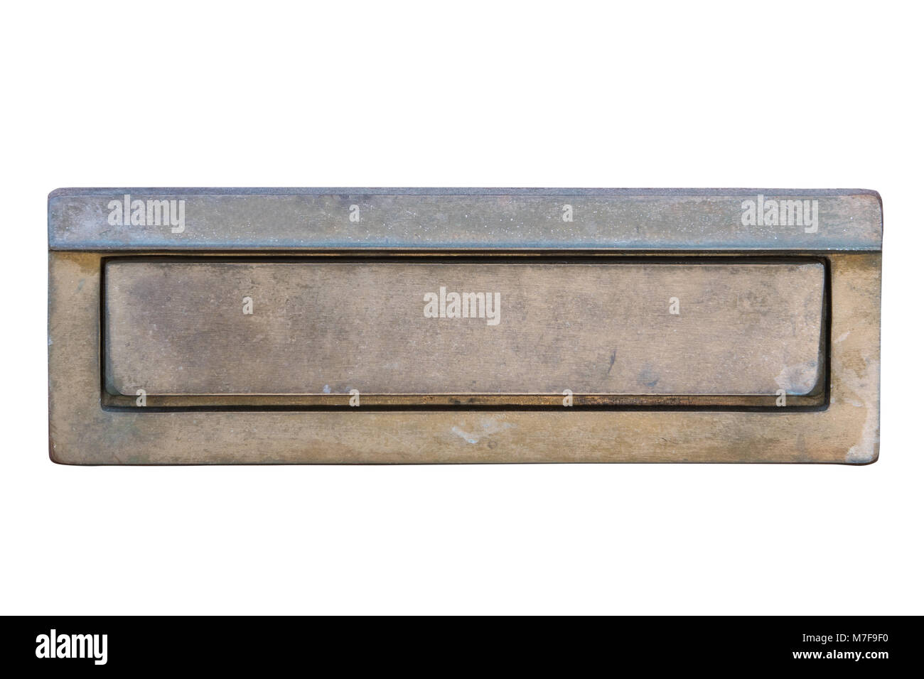 Piccola porta d'argento mailbox isolati su sfondo bianco. Percorso salvato. Piccola buca delle lettere Foto Stock