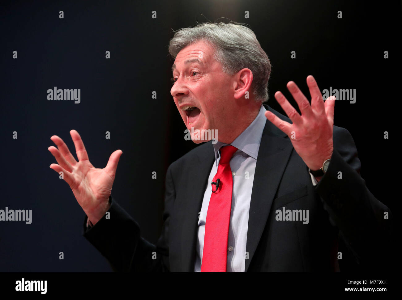 Scottish leader laburista Richard Leonard parlando durante il lavoro scozzese conferenza in Caird Hall, Dundee. Foto Stock