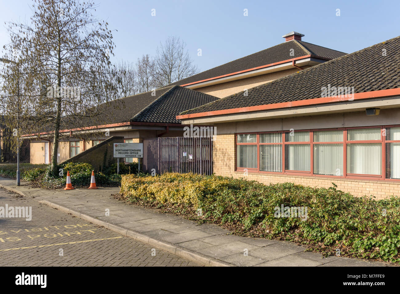 Northamptonshire Record ufficio, casa di storia locale e di storia di famiglia archivi per la contea; Wootton Hall, Northampton, Regno Unito Foto Stock