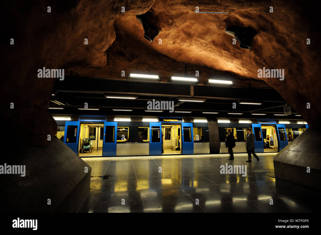 Rådhuset la stazione della metropolitana di Stoccolma, Svezia Foto Stock