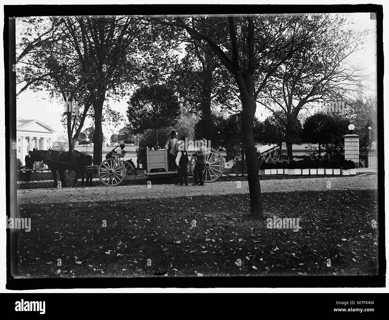 Un'immagine della Casa Bianca, residenza ufficiale e luogo di lavoro del presidente degli Stati Uniti, situata a Washington, D.C., simbolo della governance e della politica americana. Foto Stock