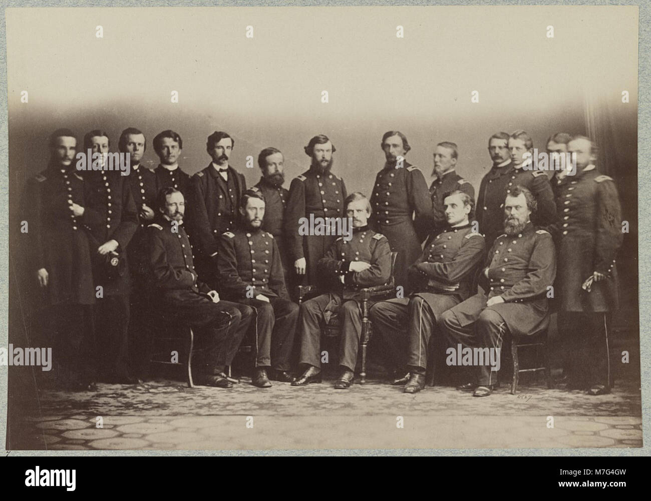 Una fotografia del maggiore generale N.P. Banks e del suo staff militare, che mostra i loro ruoli di leadership durante la guerra civile americana e la loro importanza strategica nelle battaglie storiche. Foto Stock