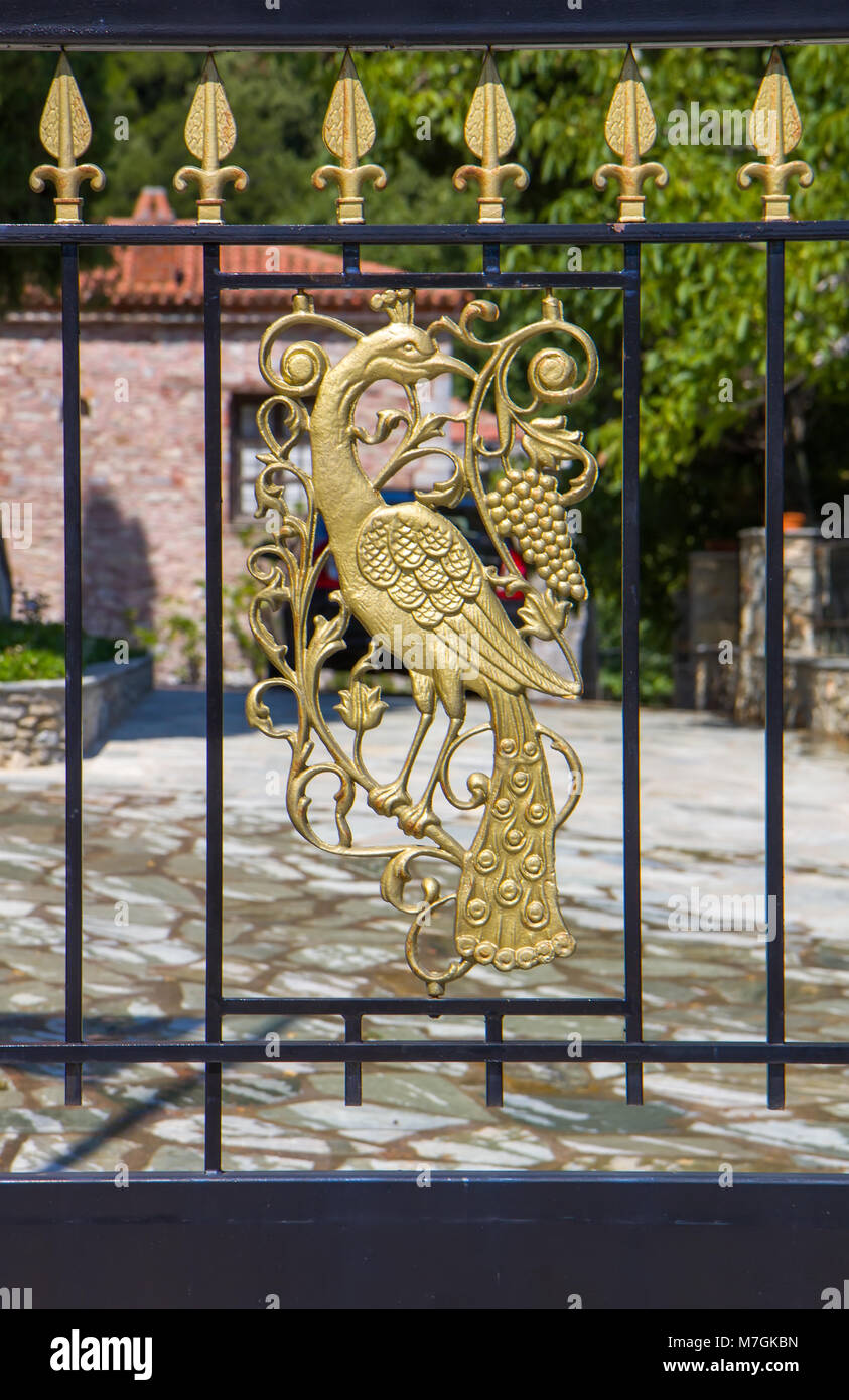 Vista del gate di Evangelistria Monastero, Skiathos, Grecia Foto Stock