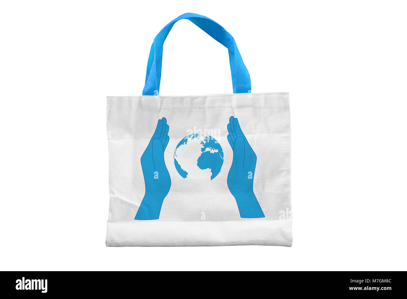 Isolato bianco riutilizzabili sacchetto in tessuto con maniglia blu e il logo di salvare la terra sul sacchetto. Ambiente problema di salvataggio. Foto Stock