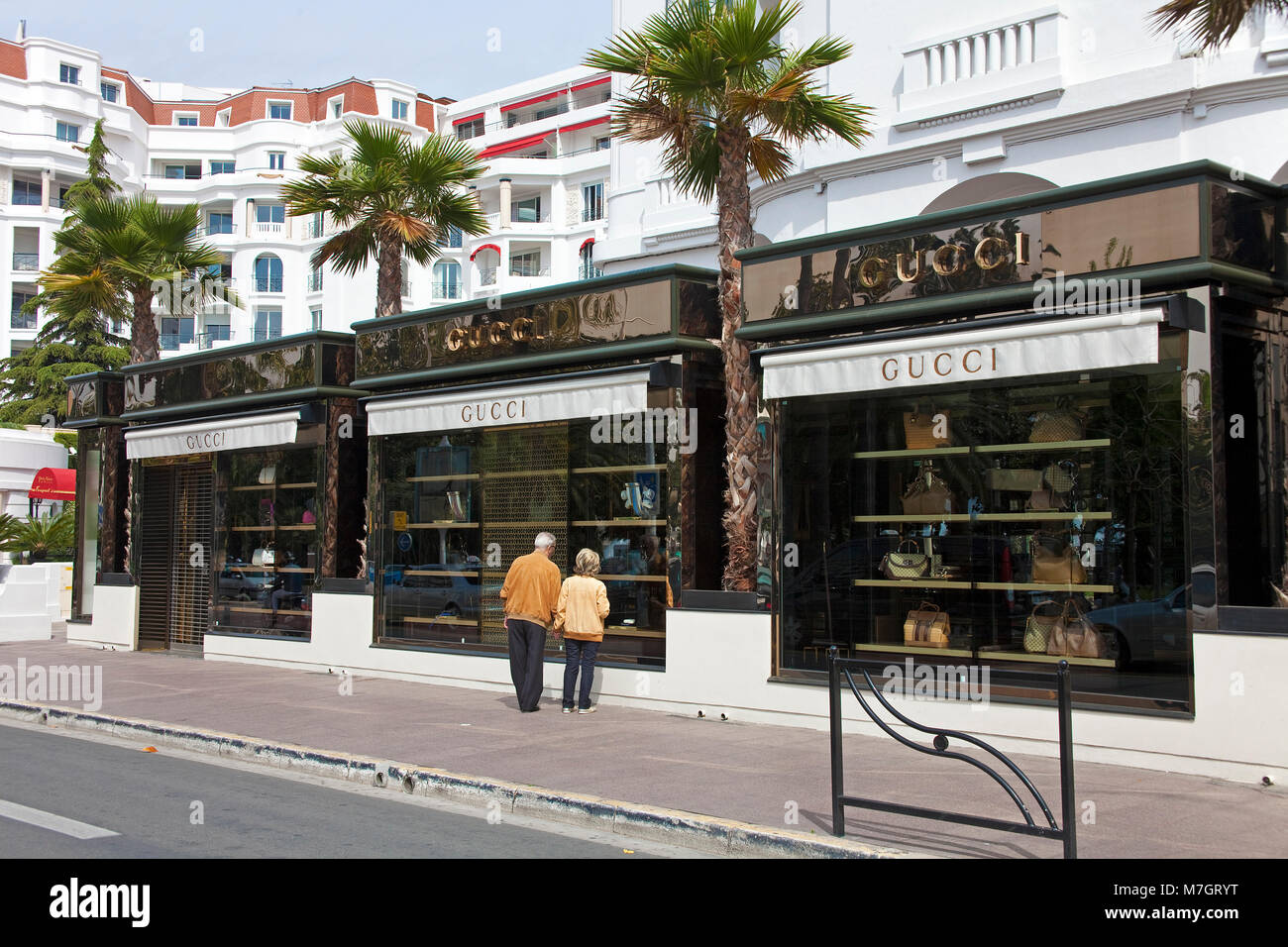 Gucci shop presso l'Hotel Barrière Le maestose, Cannes, Costa Azzurra, Francia del Sud, Francia, Europa Foto Stock