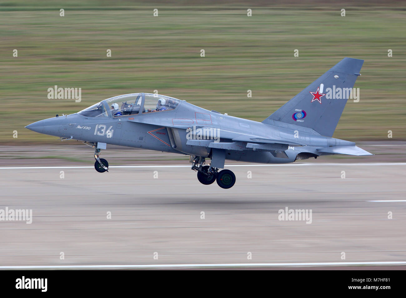 Yak-130 velivolo formazione di russo Air Force. Foto Stock