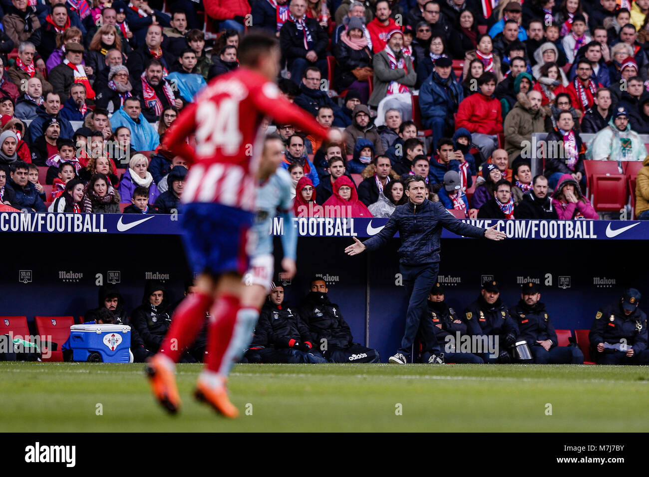 Juan Carlos Unzue allenatore del Celta de Vigo La Liga match tra Atlético de Madrid vs Celta de Vigo a Wanda Metropolitano stadium in Madrid, Spagna, 11 marzo 2018. Credito: Gtres Información más Comuniación on line, S.L./Alamy Live News Foto Stock Juan Carlos Unzue allenatore del Celta de Vigo La Liga match tra Atlético de Madrid vs Celta de Vigo a Wanda Metropolitano stadium in Madrid, Spagna, 11 marzo 2018. Credito: Gtres Información más Comuniación on line, S.L./Alamy Live News Foto Stock