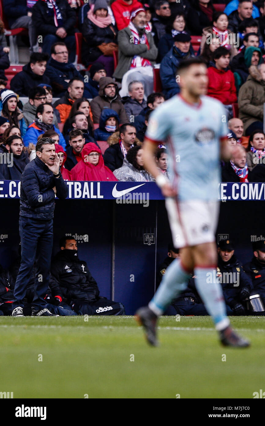 Juan Carlos Unzue allenatore del Celta de Vigo La Liga match tra Atlético de Madrid vs Celta de Vigo a Wanda Metropolitano stadium in Madrid, Spagna, 11 marzo 2018. Credito: Gtres Información más Comuniación on line, S.L./Alamy Live News Foto Stock Juan Carlos Unzue allenatore del Celta de Vigo La Liga match tra Atlético de Madrid vs Celta de Vigo a Wanda Metropolitano stadium in Madrid, Spagna, 11 marzo 2018. Credito: Gtres Información más Comuniación on line, S.L./Alamy Live News Foto Stock