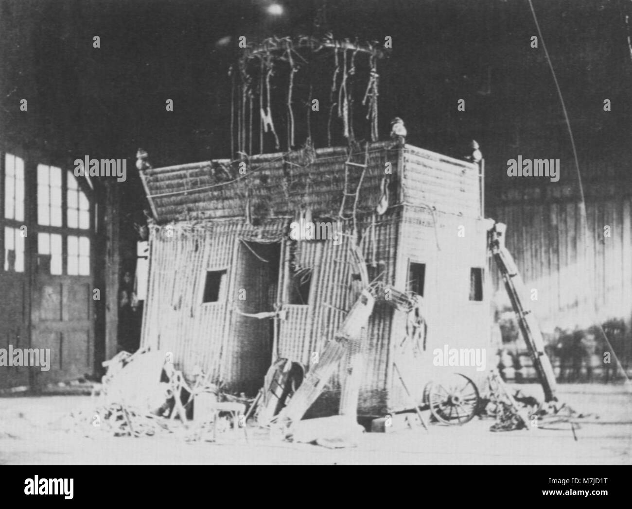 Una fotografia di Gaspard-Félix Tournachon, conosciuta anche come Nadar, raffigurante la "Gondola del gigante", una notevole fotografia storica nella storia dell'aviazione e della fotografia. Foto Stock