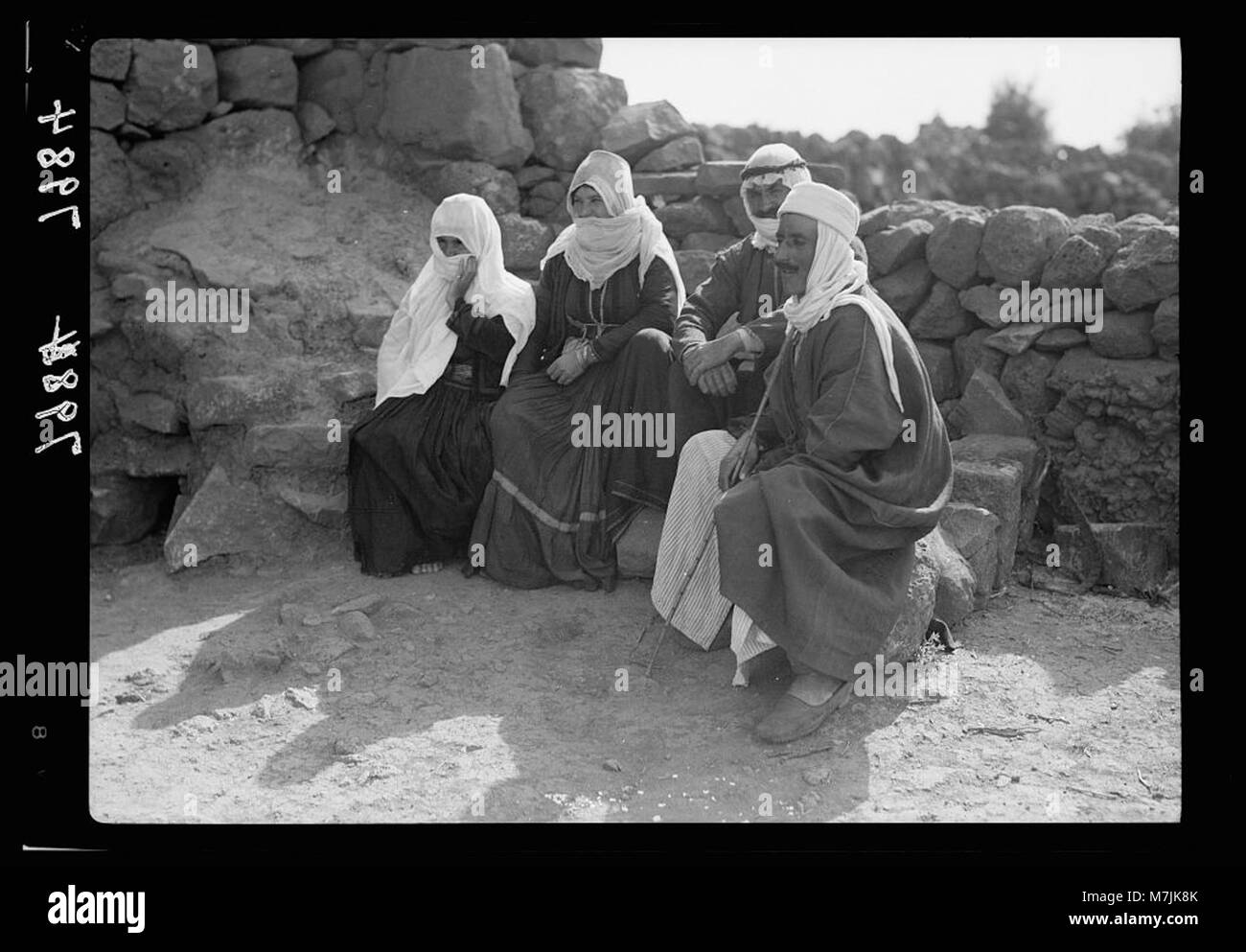 Jebel el-Drusi & Hauran. Kanawat. I Drusi uomini & donne matpc LOC.17234 Foto Stock