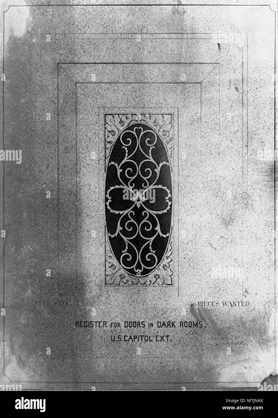 Una fotografia che mostra il registro delle porte utilizzate nelle stanze buie, concentrandosi sulle prime attrezzature fotografiche e sui processi coinvolti nello sviluppo di fotografie nel XIX secolo. Foto Stock