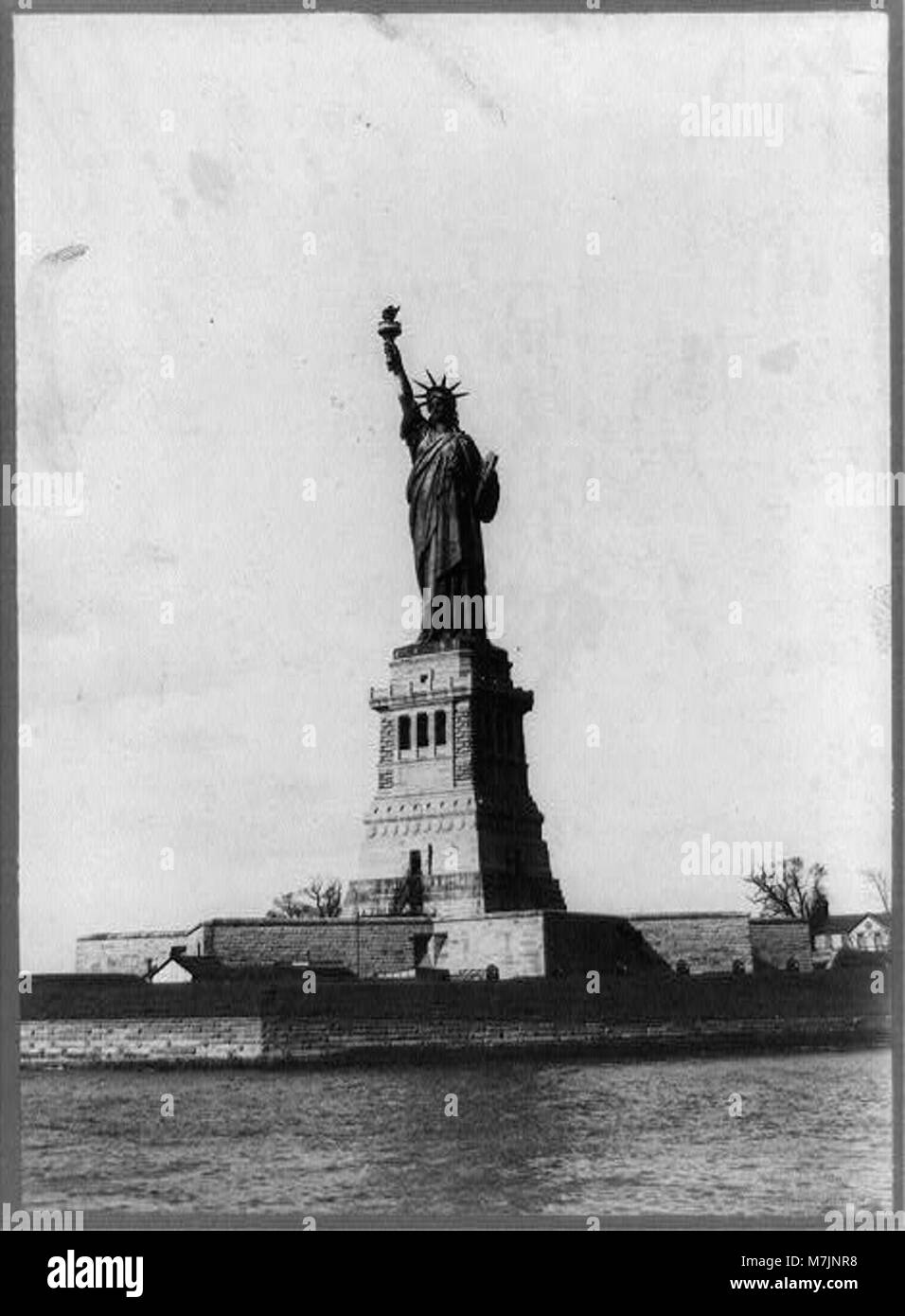 Statua della Libertà, N.Y. Porto LCCN2002716185 Foto Stock