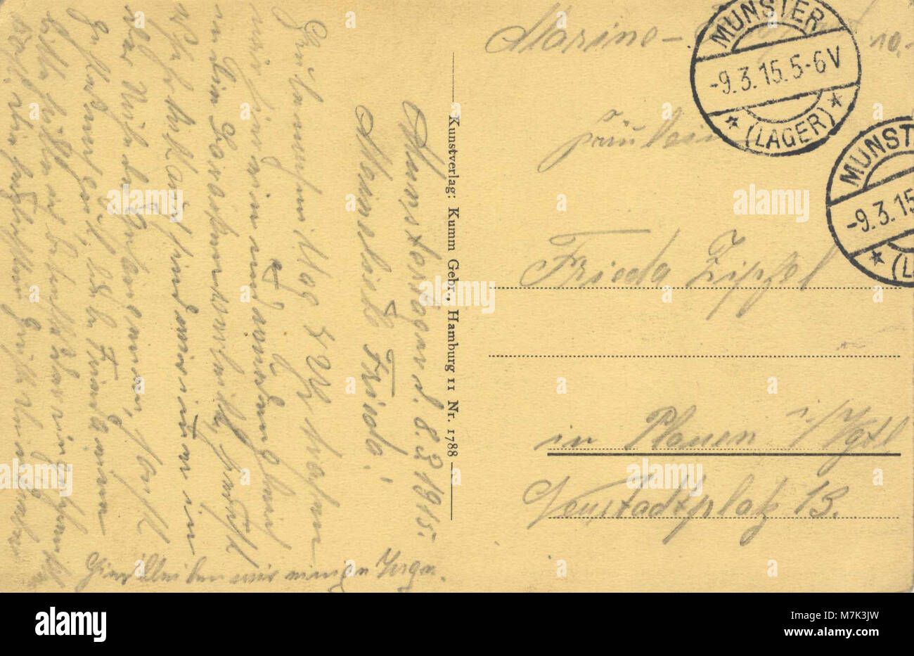 Questa immagine mostra un campo di addestramento militare e caserme degli ufficiali a Munster, Niedersachsen. Si tratta di una fotografia dell'inizio del XX secolo di un sito militare tedesco, che riflette le infrastrutture militari dell'epoca. Foto Stock