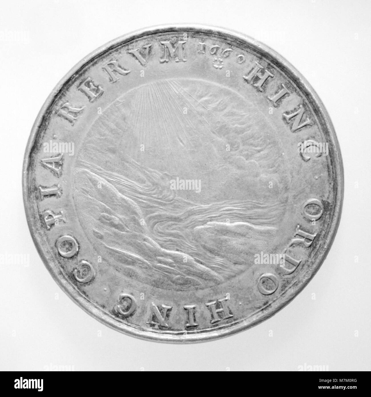 Il cardinale Mazzarino (1602–1661) fu primo ministro del re Luigi XIV di Francia. Giocò un ruolo centrale nella politica francese del XVII secolo, gestendo gli affari di stato, la diplomazia e la conclusione della guerra franco-spagnola, contribuendo a consolidare l'autorità reale. Foto Stock