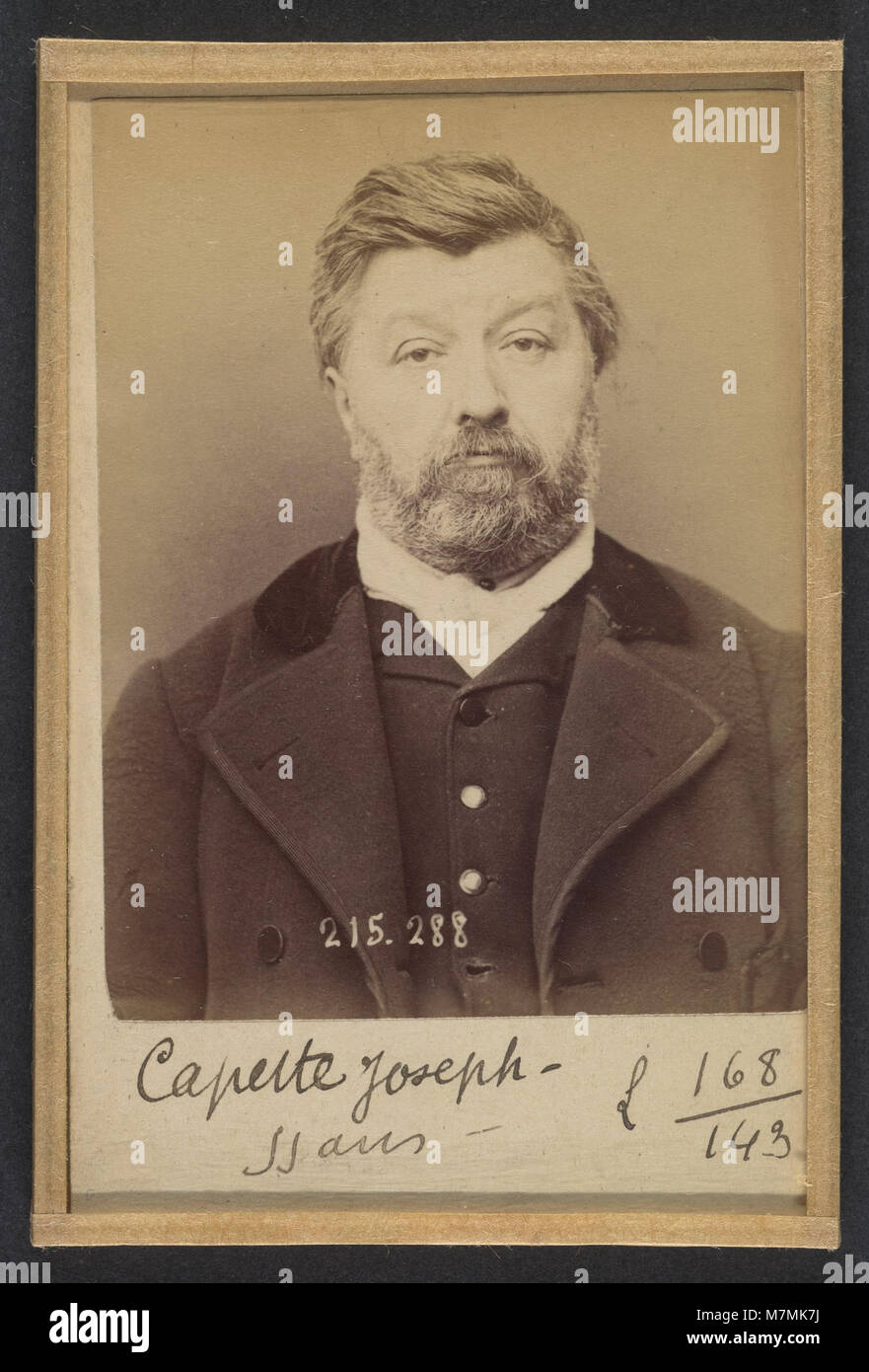 Registro della polizia di Joseph Désiré Capette, 56 anni, nato a Parigi vi, elencato come lavoratore di pelletteria e identificato come anarchico in un file del 1894. Foto Stock