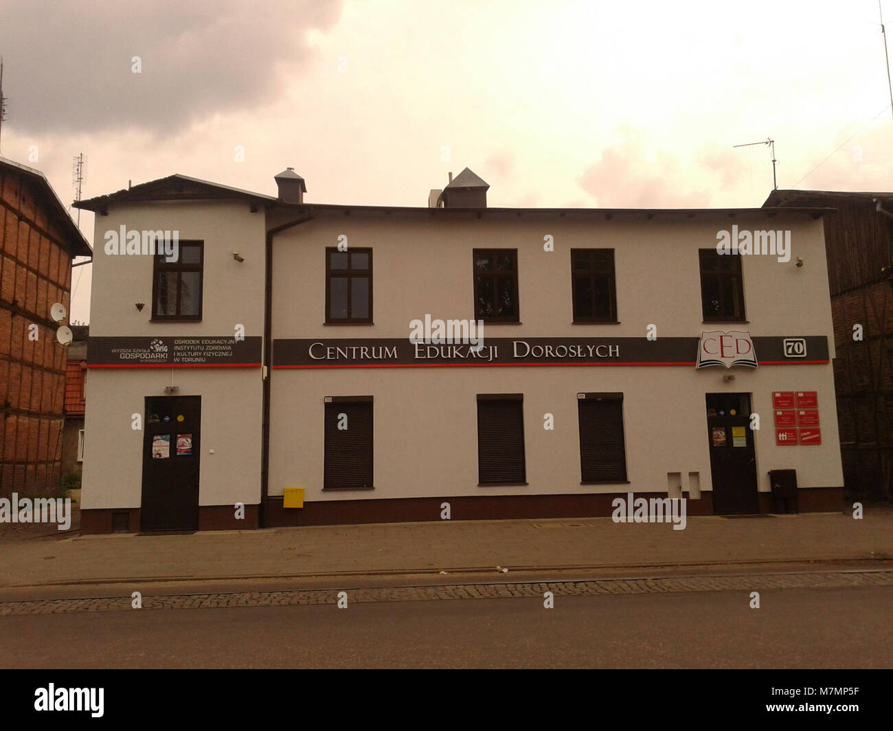 Il Centro di istruzione per adulti di Toruń, Polonia, fornisce programmi di formazione continua e professionale rivolti agli studenti adulti e allo sviluppo professionale. Foto Stock