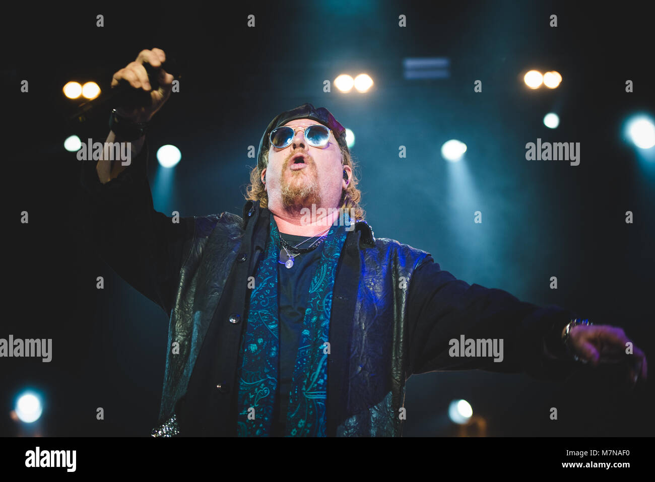 2018, Italia Marzo 10th: American super band Toto esecuzione dal vivo sul palco per la loro '40 viaggi intorno al sole' unico concerto italiano al Forum Foto Stock