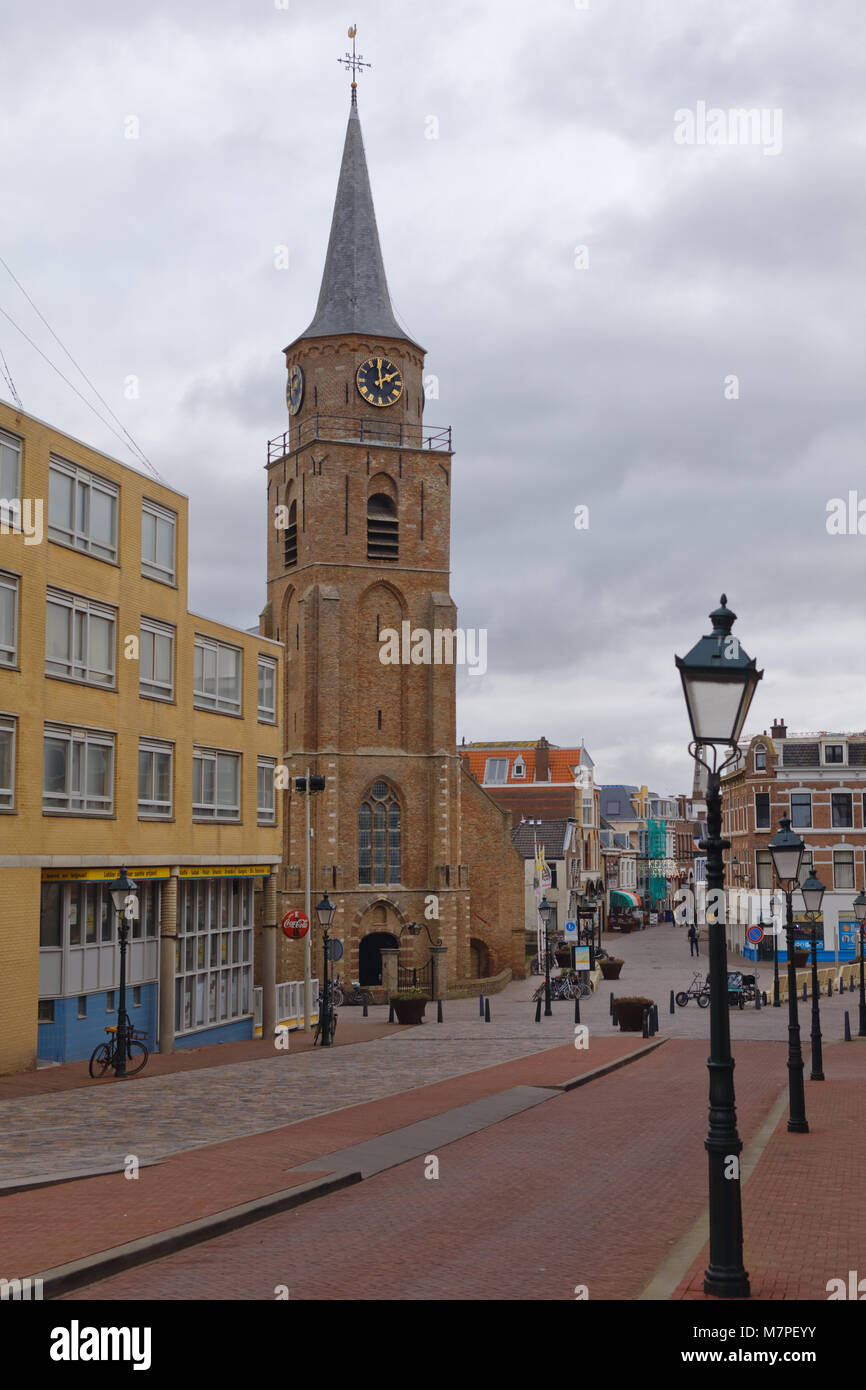 Scheveningen, l'Aia, Paesi Bassi - 3 Gennaio 2017: vista la Oude Kerk, la vecchia chiesa in Keizerstraat. Costruito a metà del XV secolo la chiesa w Foto Stock