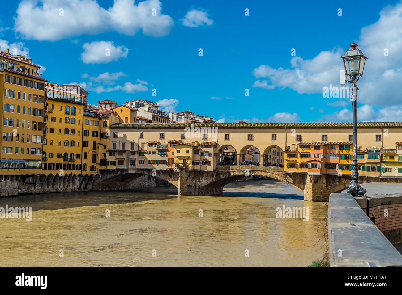 Vista del Ponte Vecchio, Firenze, Italia. Il 7 marzo 2018. Foto Stock