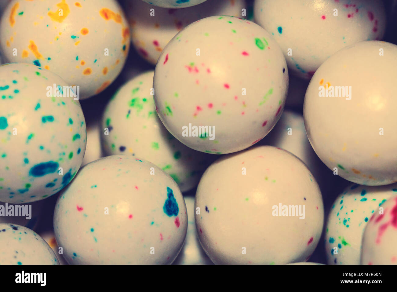 Un mucchio di colorati round chewing gum. Foto Stock