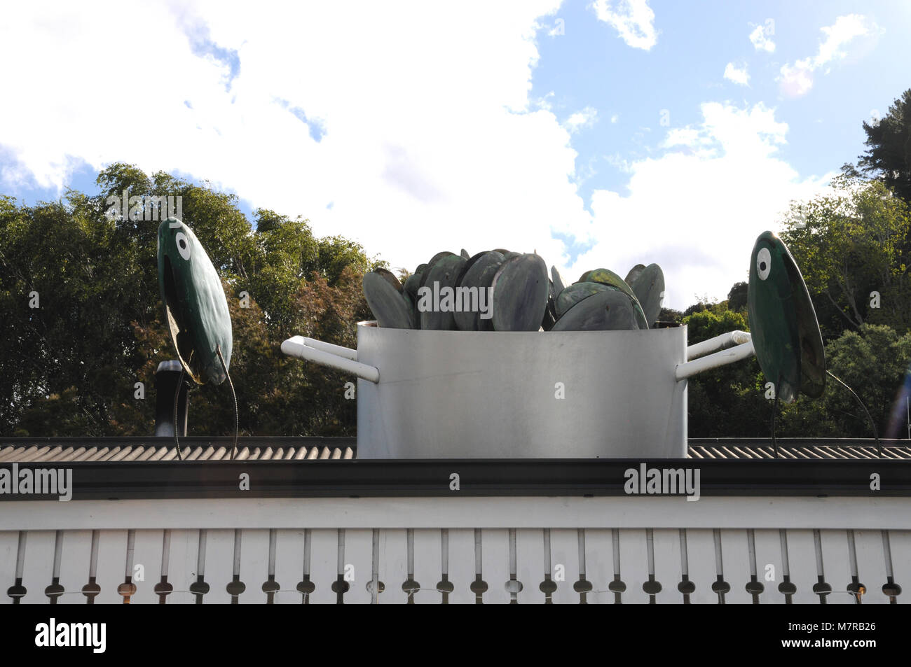 Un annuncio pubblicitario per il verde di cozze in un ristorante di Havelock, una città e porto alla testa della Pelorus Suono. Foto Stock