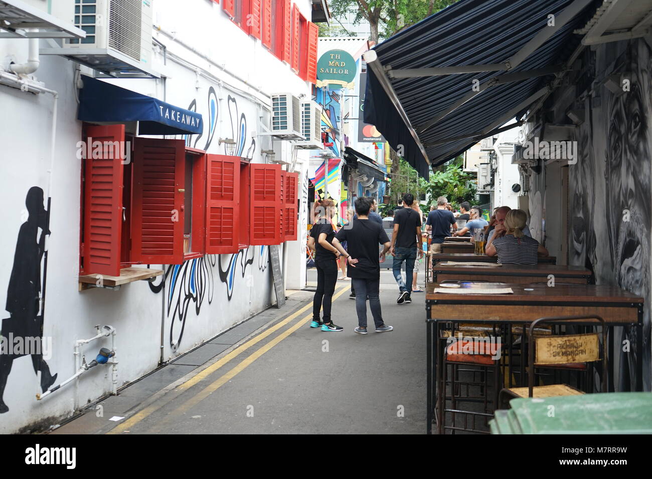 Arab Street - uno dei migliori street al ritrovo di Singapore che ha molto ristoranti unici e ha colorato pareti dipinte Foto Stock