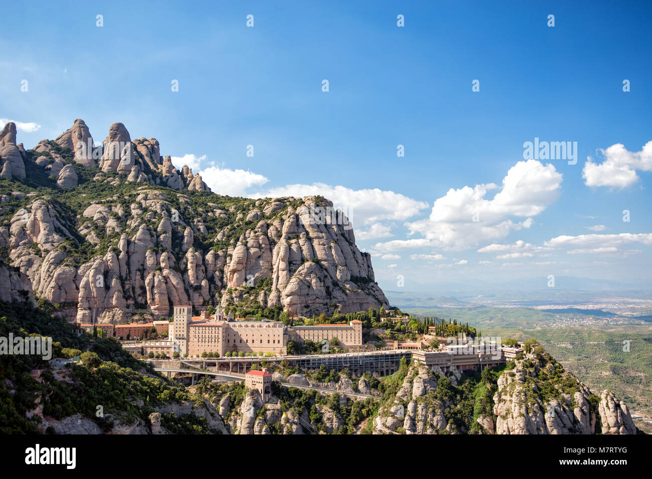 Vista Sul Monastero E Le Montagne Di Montserrat Barcellona In 