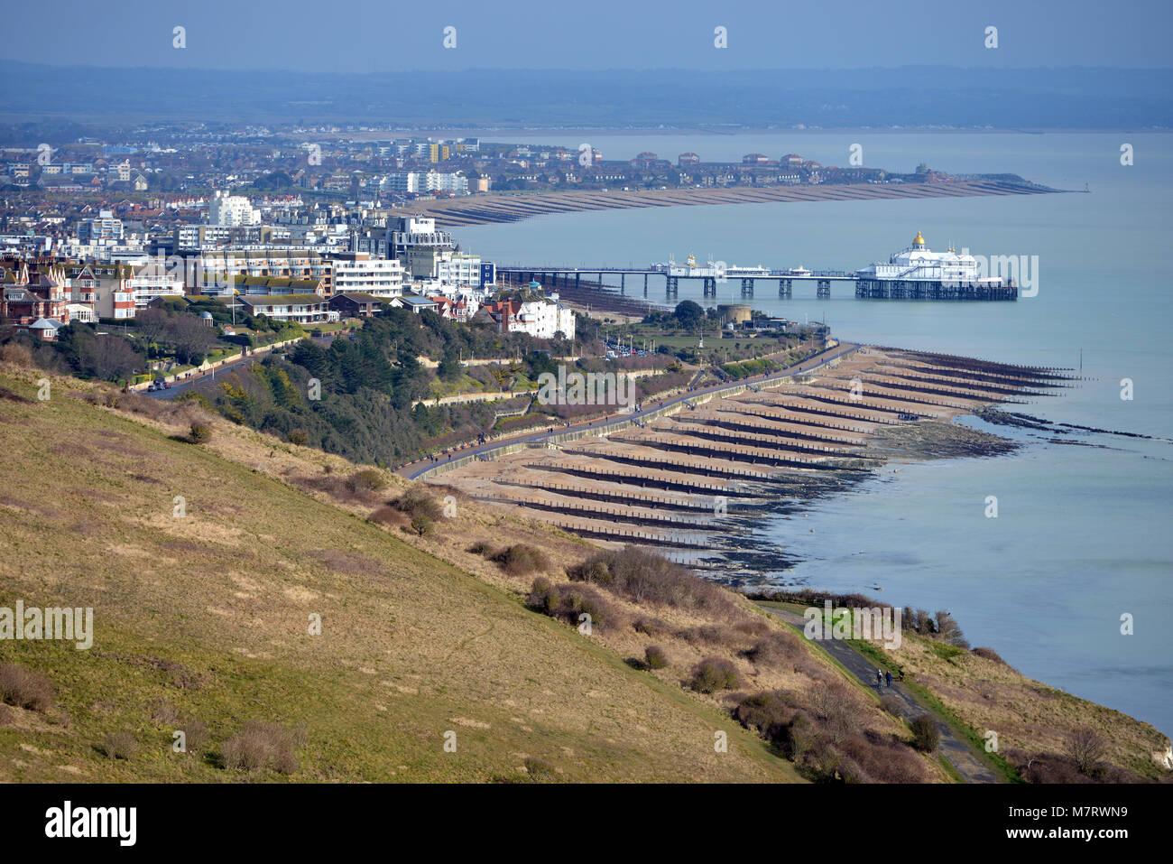 Eastbourne, East Sussex, visto in prossimità del punto di fine del South Downs modo vicino a Beachy Head. Foto Stock