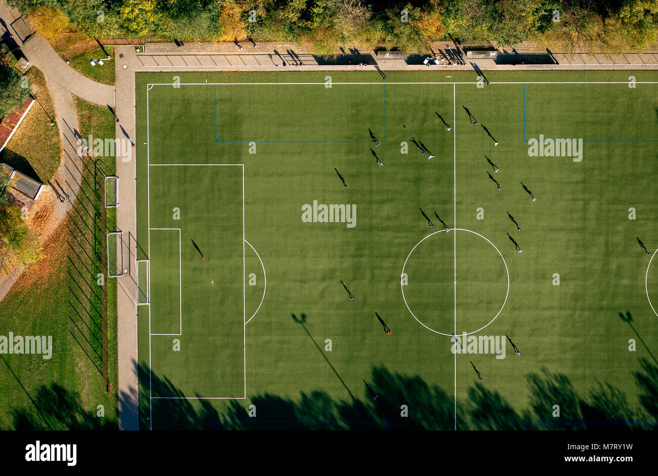 Vista aerea, campo di calcio, vista verticale, direttamente sopra, gli sport di terra Berliner Strasse, Bochum Wattenscheid, Ruhr, Renania settentrionale-Vestfalia, Germania, Foto Stock