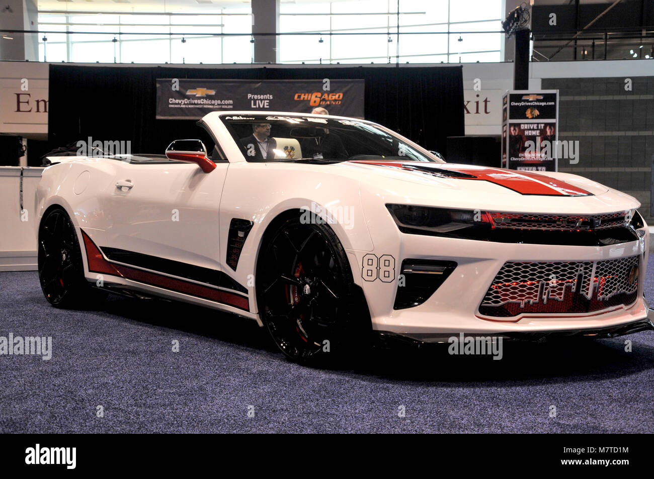 Il 2018 Chicago Auto Show Premere Anteprima al McCormick Place in Chicago IL, Stati Uniti d'America con: Chevrolet Camero Chicago Blackhawks Edition dove: Chicago, Illinois, Stati Uniti quando: 08 Feb 2018 Credit: Adam Bielawski/WENN.com Foto Stock