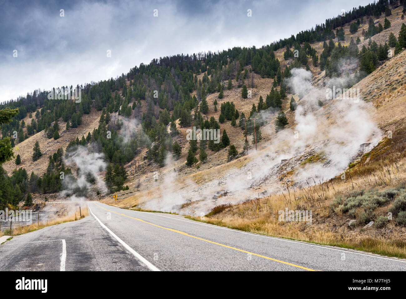 Sunbeam Hot Springs la cottura a vapore in Salmon River Valley, terra della forcella Yankee, vicino Sunbeam, Salmon River Scenic Byway, Idaho, Stati Uniti d'America Foto Stock