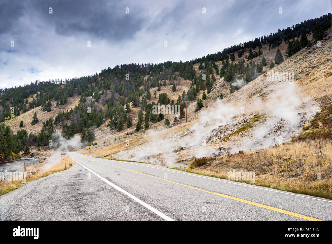 Sunbeam Hot Springs la cottura a vapore in Salmon River Valley, terra della forcella Yankee, vicino Sunbeam, Salmon River Scenic Byway, Idaho, Stati Uniti d'America Foto Stock