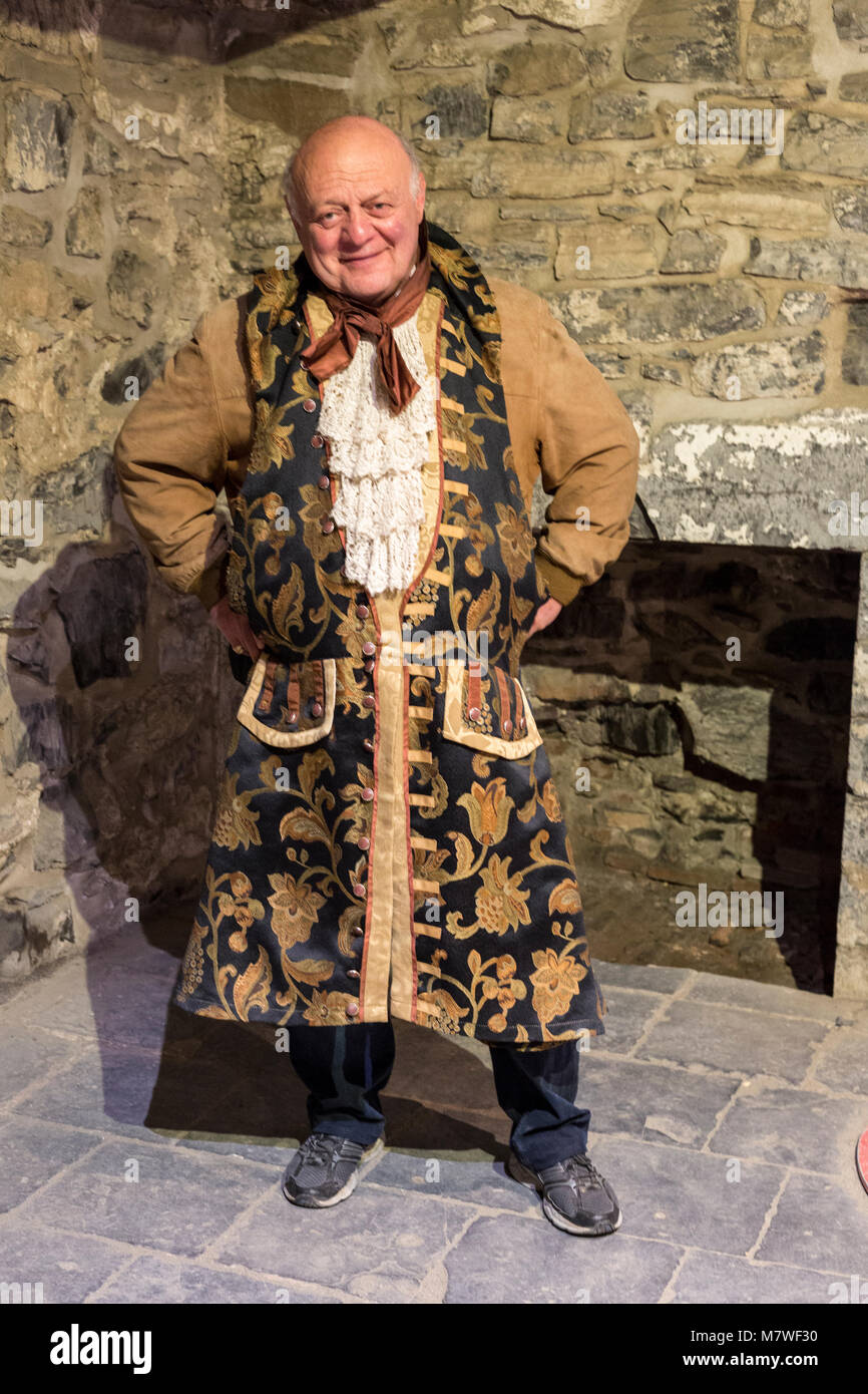 Quebec, Canada. Tourist indossando Replica del xvii secolo nobiluomo Francese di costume. Il sig. Foto Stock