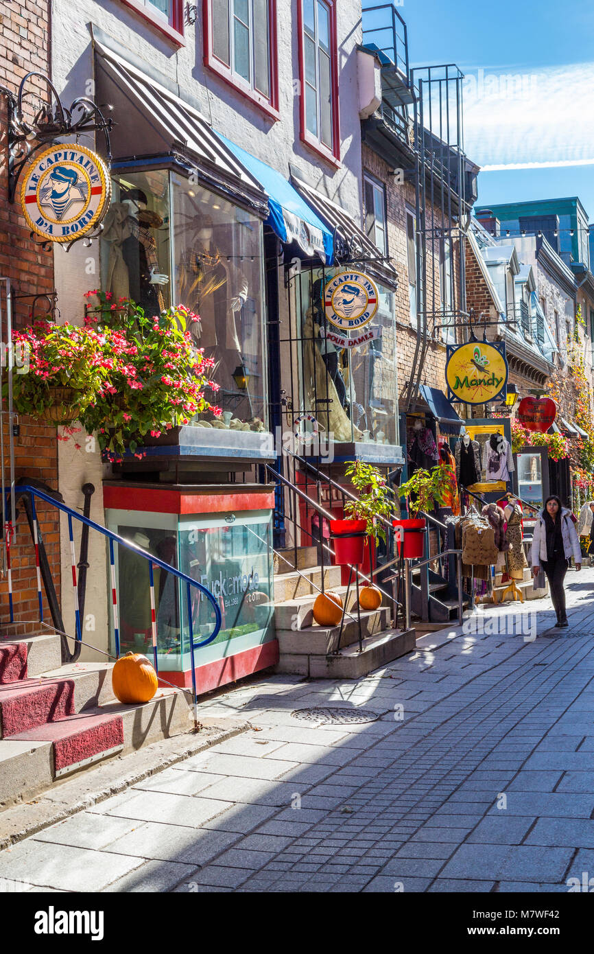 Quebec, Canada. Scena di strada nel quartiere Petit Champlain, inferiore della città. Foto Stock