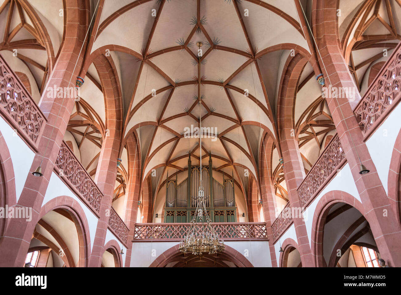 Rheingauer Dom 'Heilig Kreuz', Geisenheim, Rheingau, Assia, Deutschland Foto Stock