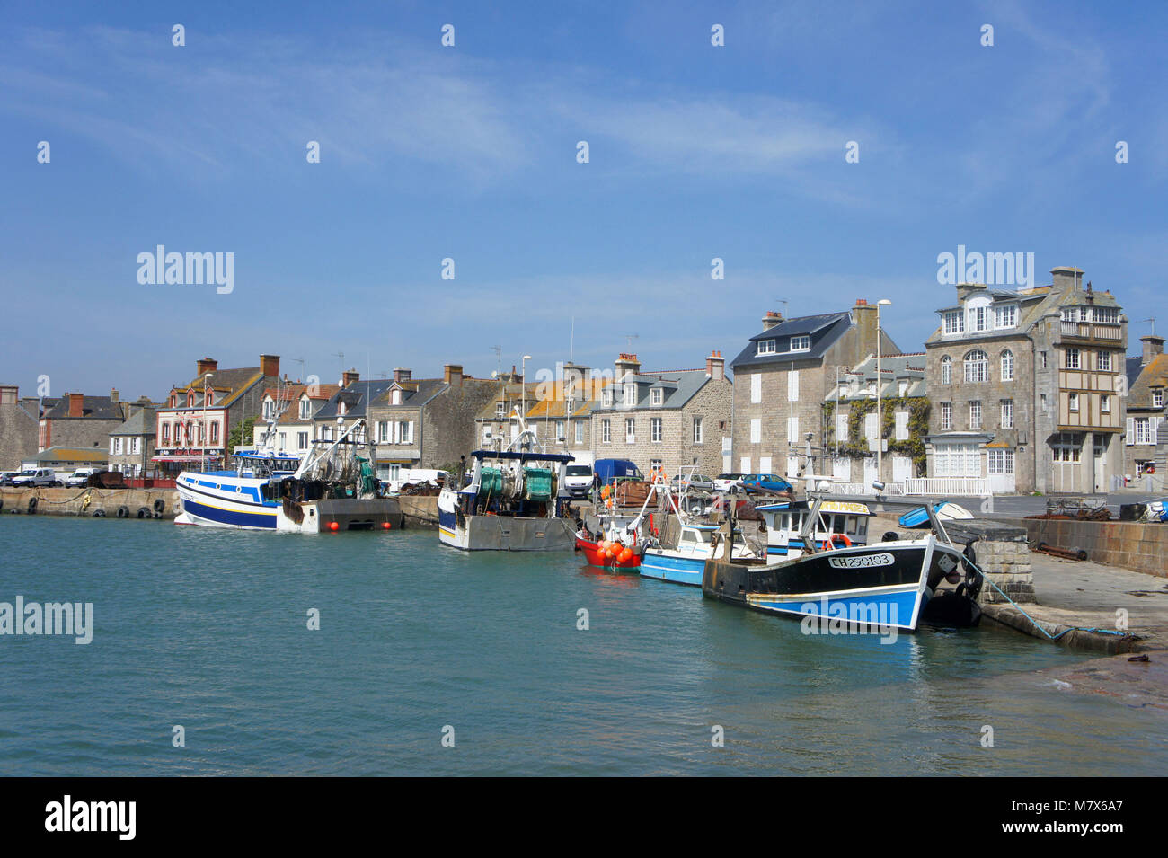 Barfleur (Francia settentrionale), nella Val de Saire area: il porto di pesca Foto Stock