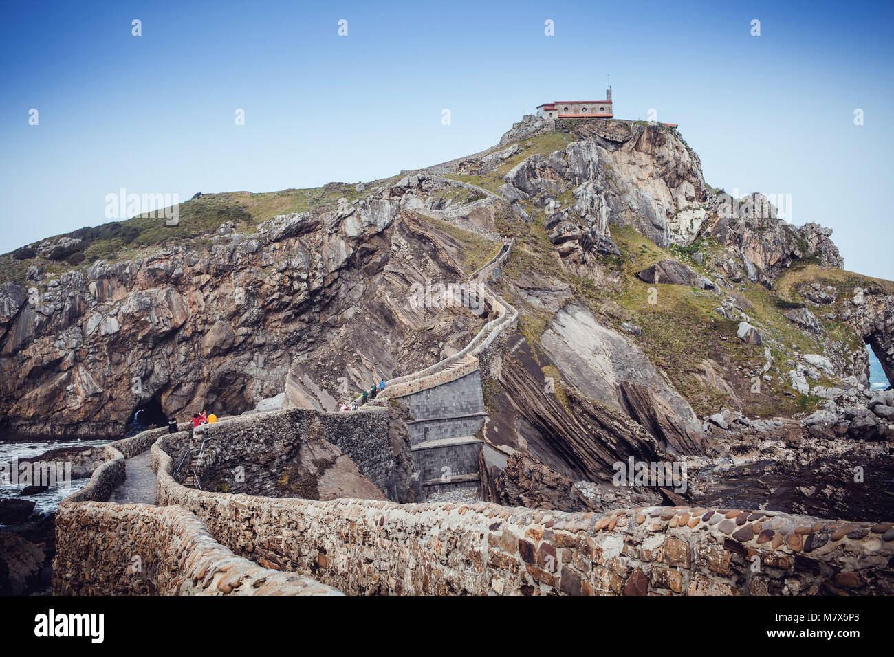 Spagna, Bermeo, Biscaglia, Paese Basco Spagnolo: Eremo di San Juan de Gaztelugatxe Foto Stock