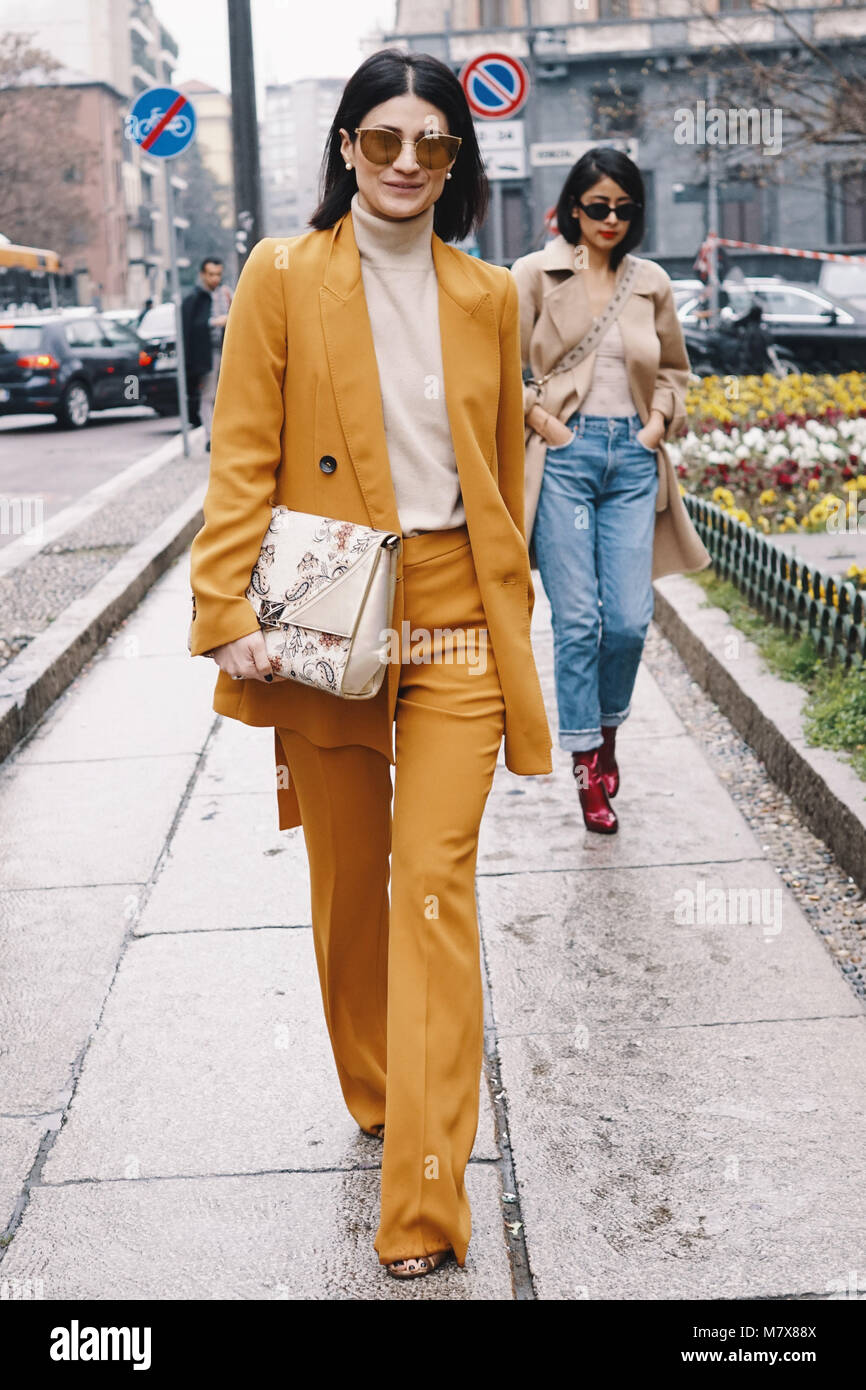 Borsa max mara immagini e fotografie stock ad alta risoluzione Alamy