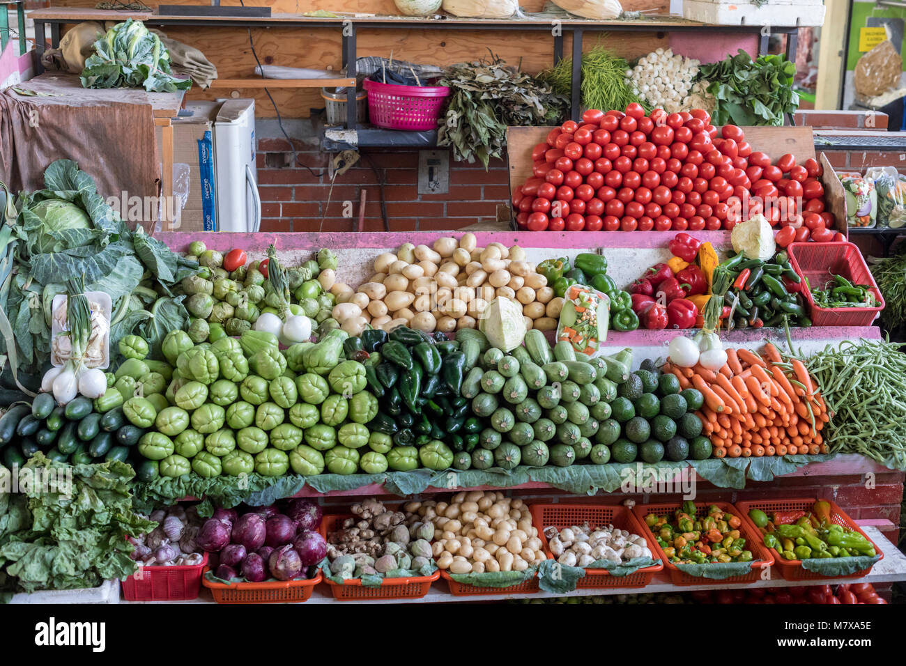 Oaxaca, Oaxaca, Messico - Il Mercado Zonal Las Flores, un mercato di prossimità in Las Flores quartiere. Foto Stock