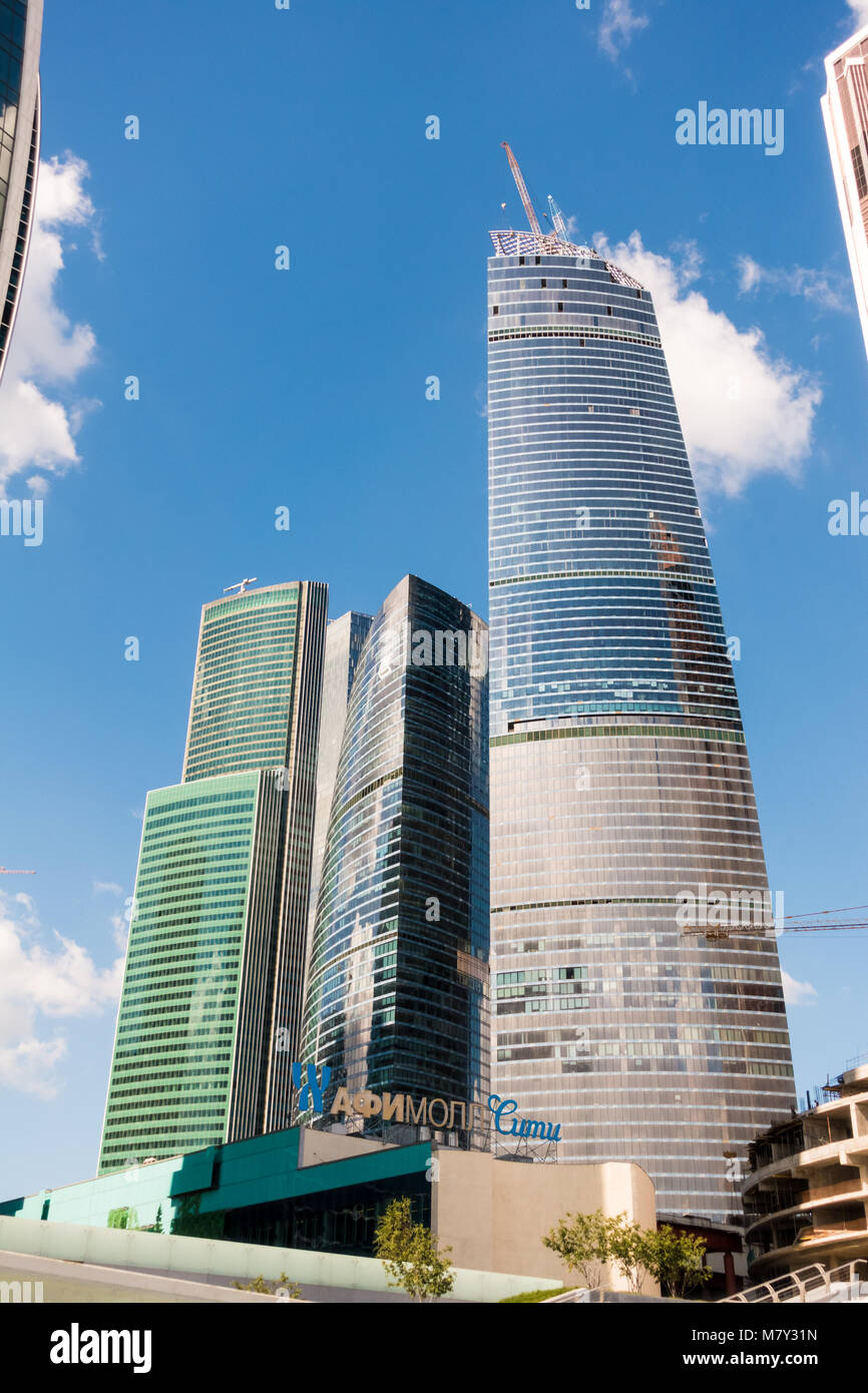 Mosca - Agosto 06, 2015: Architettura di grattacieli nella città di Mosca Foto Stock